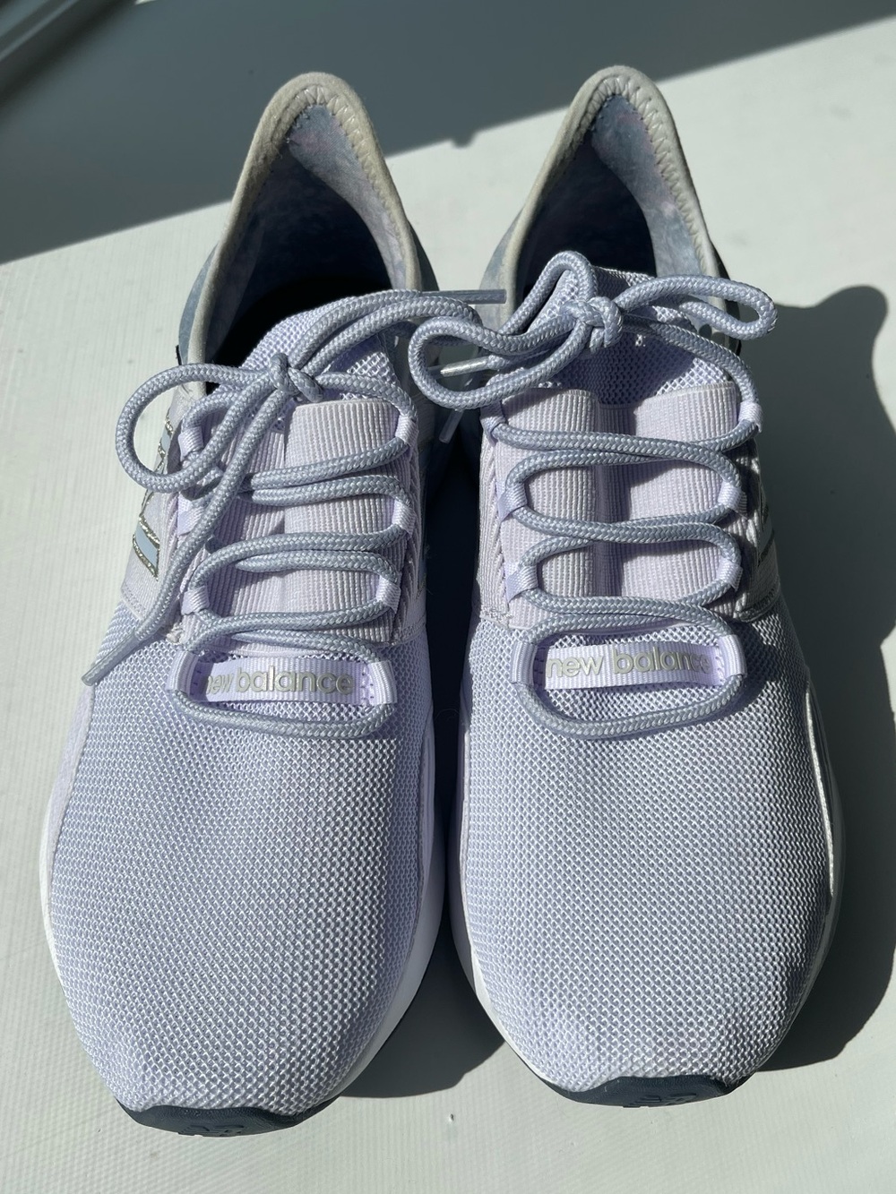 New Balance Women’s Light Lavender Athletic Sneakers NWOB 9 US 40.5 EU